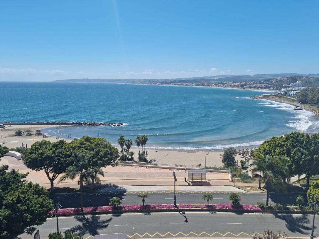 Apartamento Playa Del Cristo Estepona Eksteriør billede
